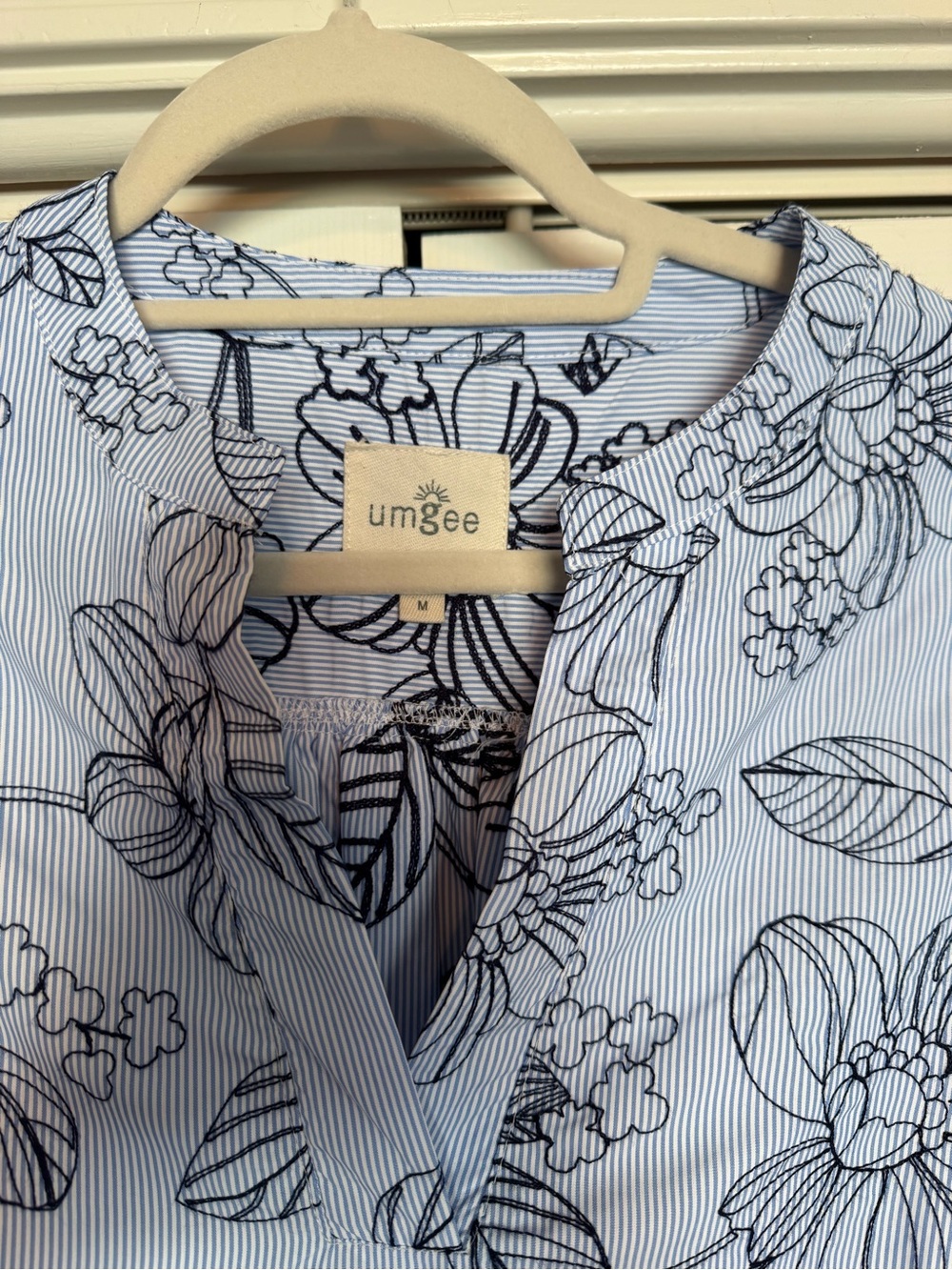 Umgee Blouse - Picture 3 of 4
